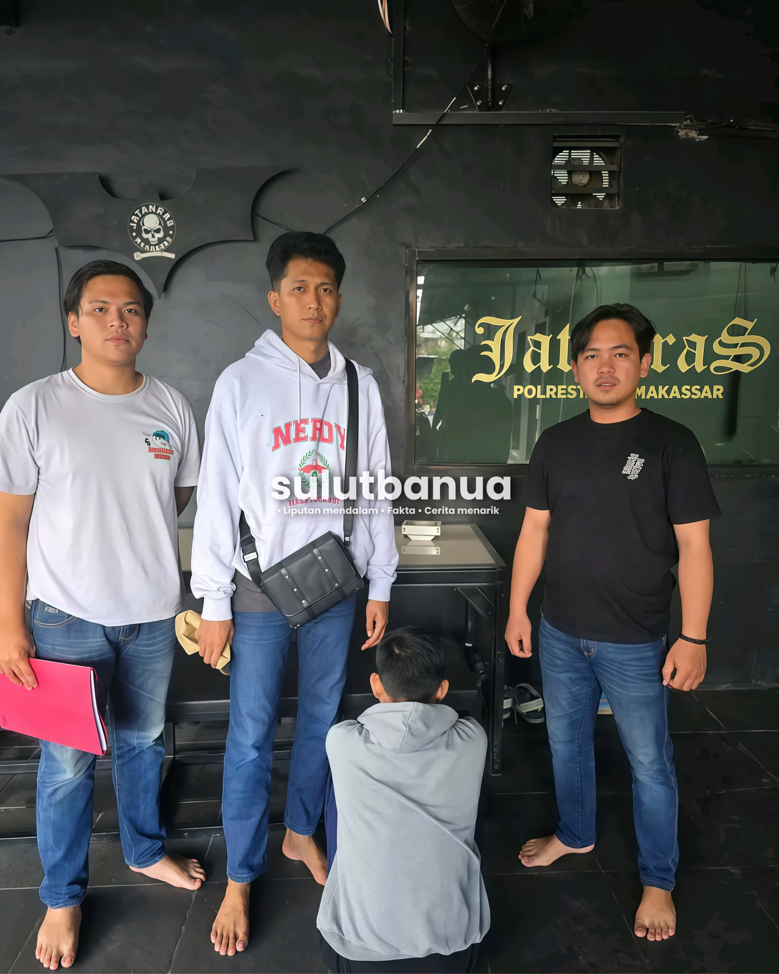 Tersangka bandar Liquid Vape Pinaca diamankan oleh tim gabungan Jatanras Polrestabes Makasar